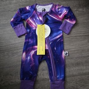 Nwt Day & Night Bamboo NB Zippy